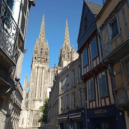 Escapade Romantique Sous Les Toits De Kereon - Centre Historique, Rue Pietonne Quimper Exterior photo