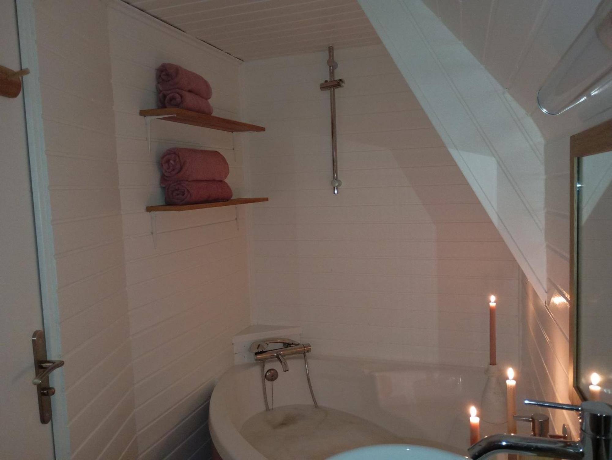 Escapade Romantique Sous Les Toits De Kereon - Centre Historique, Rue Pietonne * Quimper