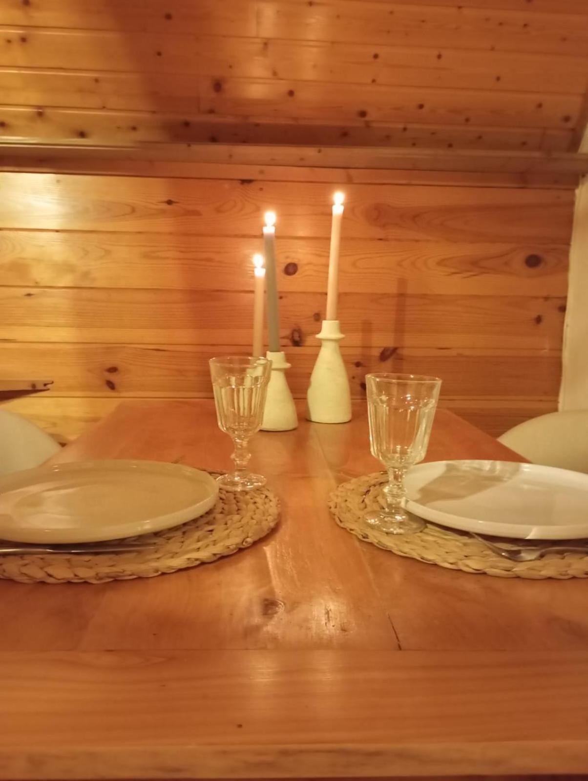 Apartment Escapade Romantique Sous Les Toits De Kereon - Centre Historique, Rue Pietonne *