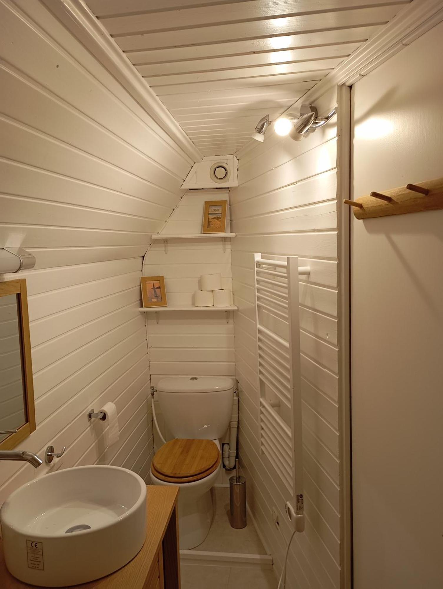 Escapade Romantique Sous Les Toits De Kereon - Centre Historique, Rue Pietonne *