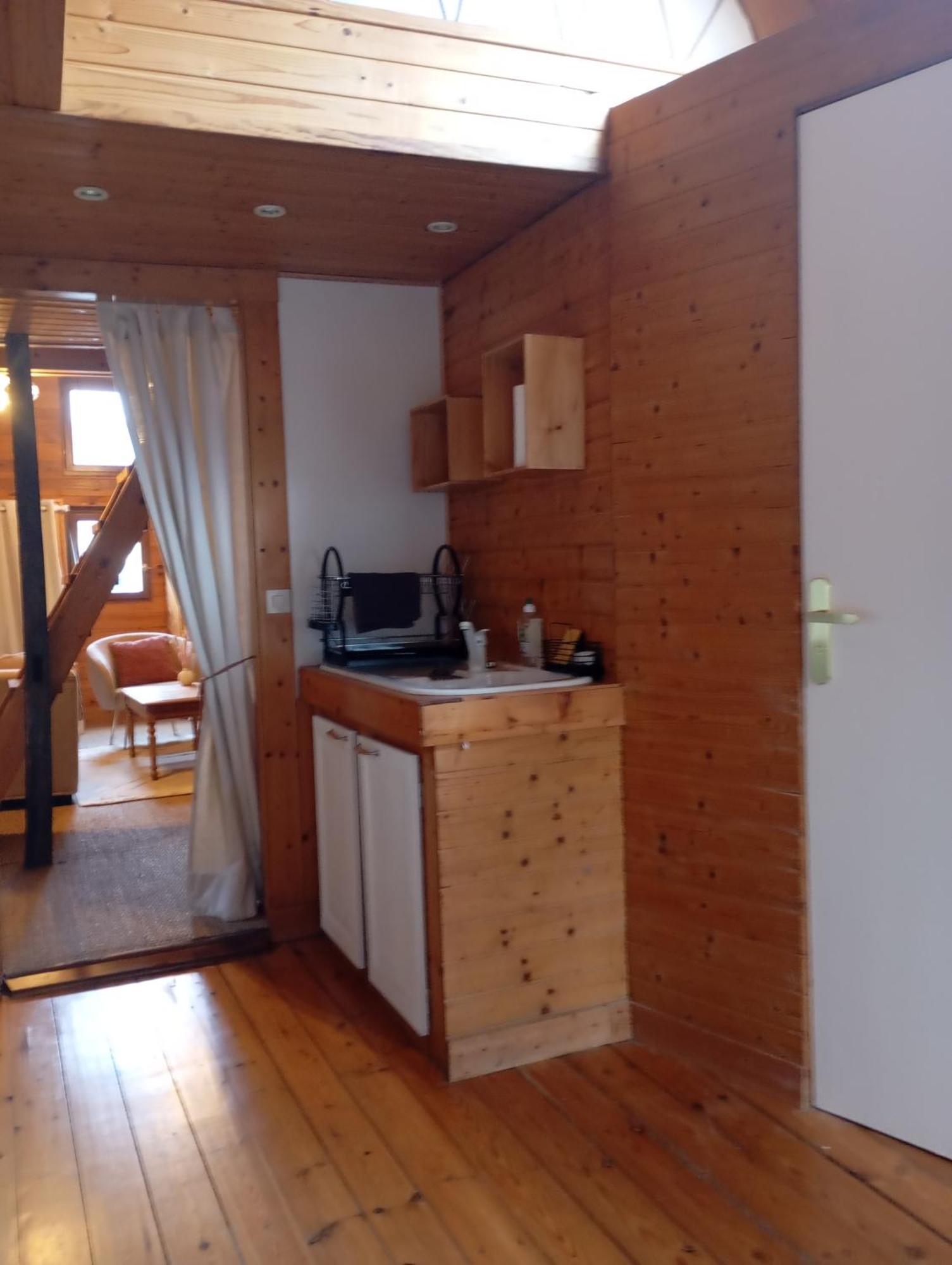 Escapade Romantique Sous Les Toits De Kereon - Centre Historique, Rue Pietonne
